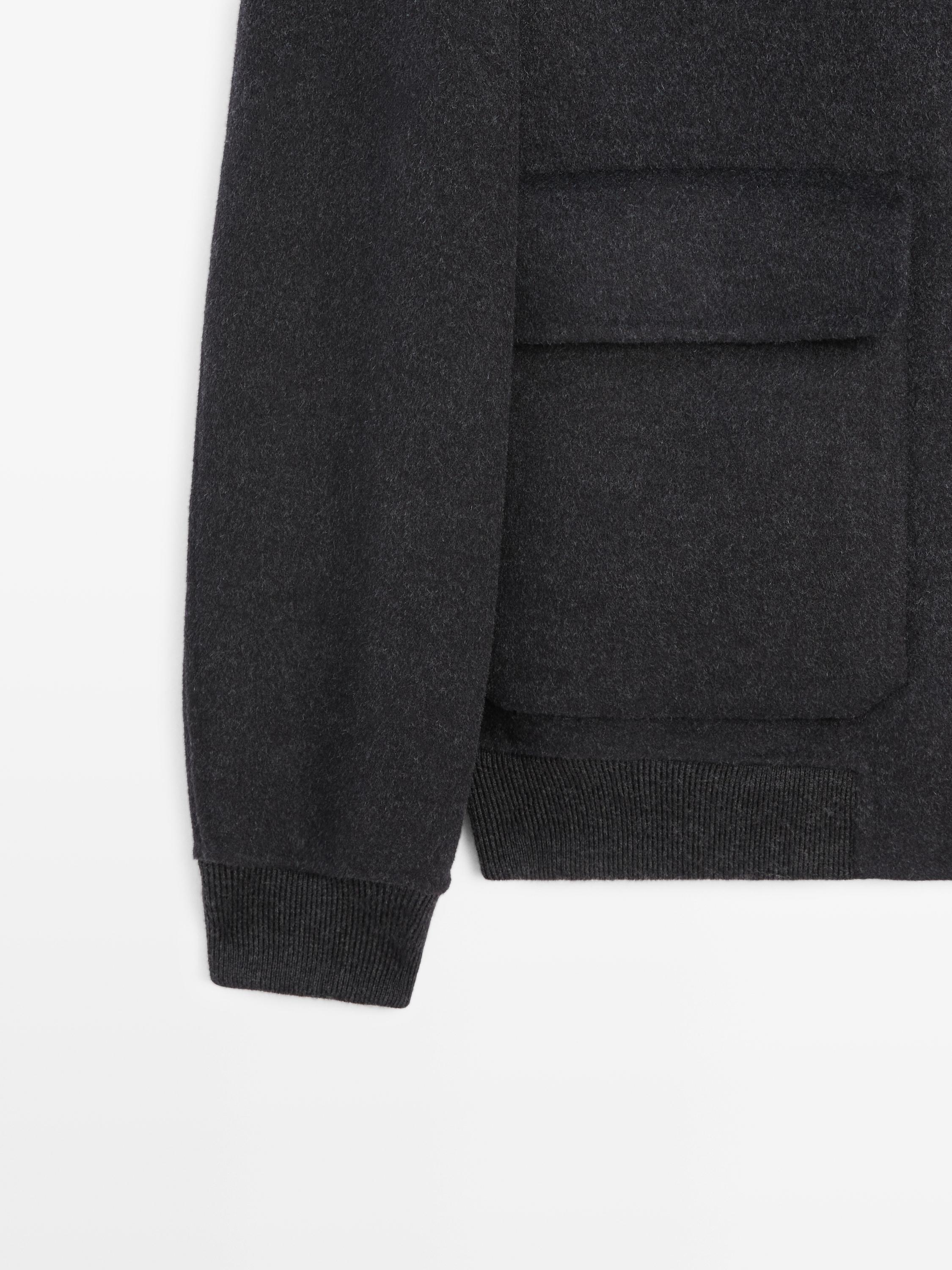 Wool blend jacket with pockets